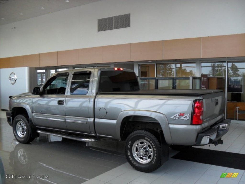 2006 Silverado 2500HD LT Extended Cab 4x4 - Graystone Metallic / Dark Charcoal photo #2