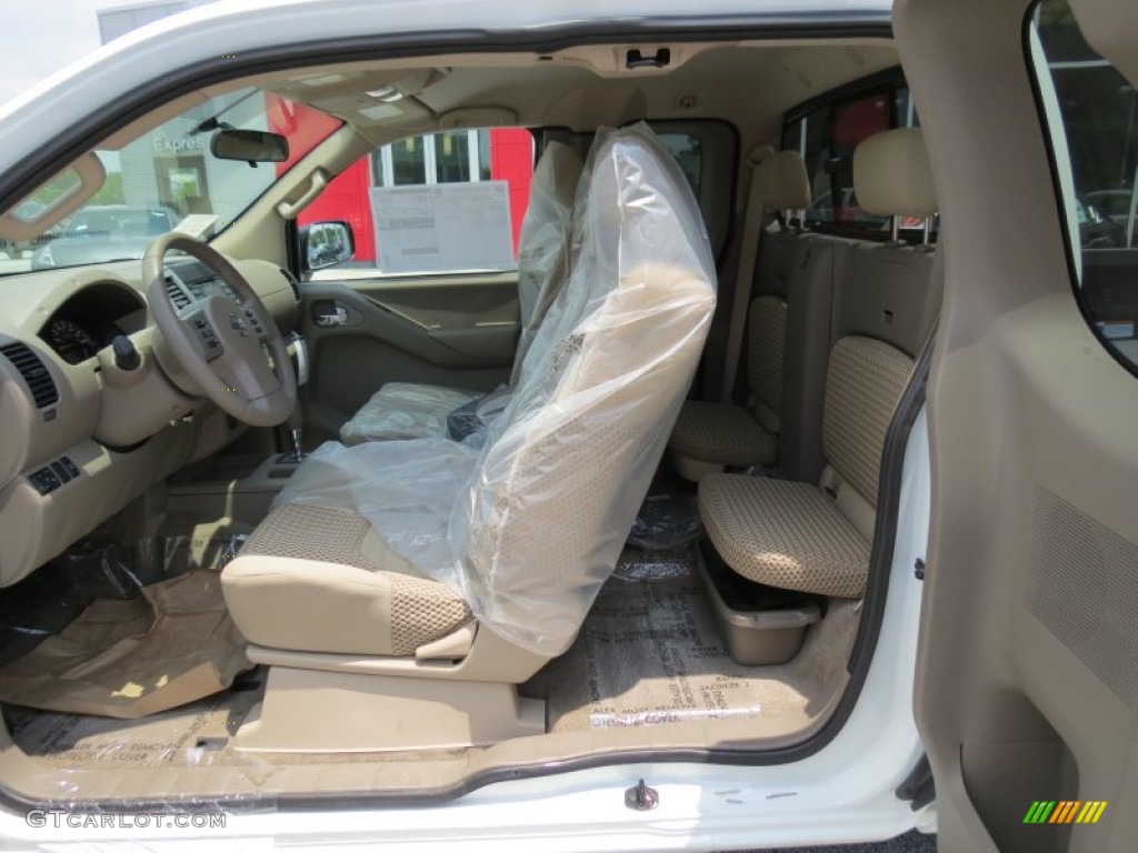 Beige Interior 2013 Nissan Frontier SV King Cab Photo #82884167
