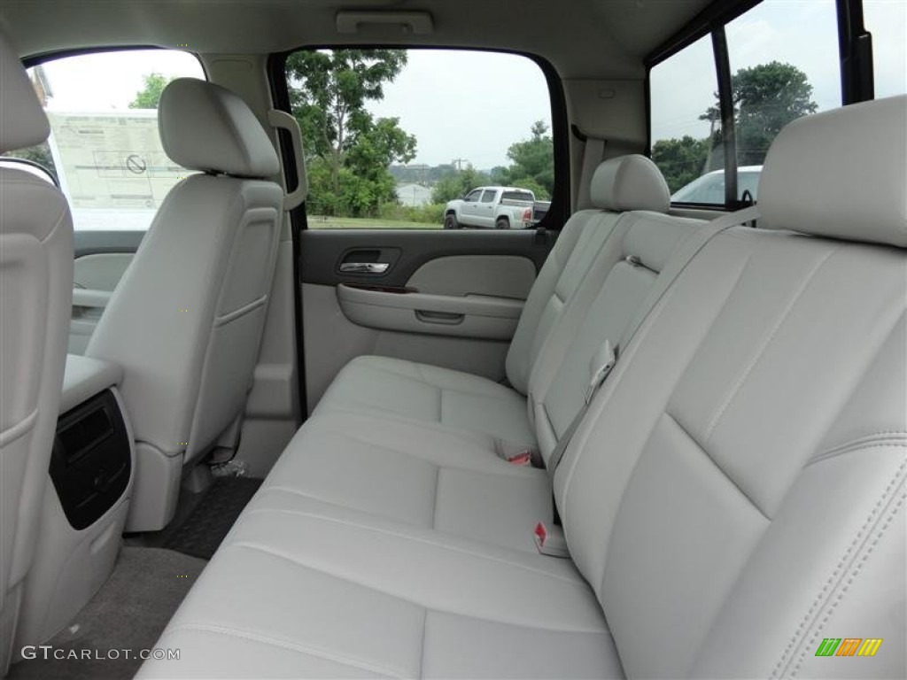 2014 Chevrolet Silverado 2500HD LTZ Crew Cab 4x4 Rear Seat Photo #82884981