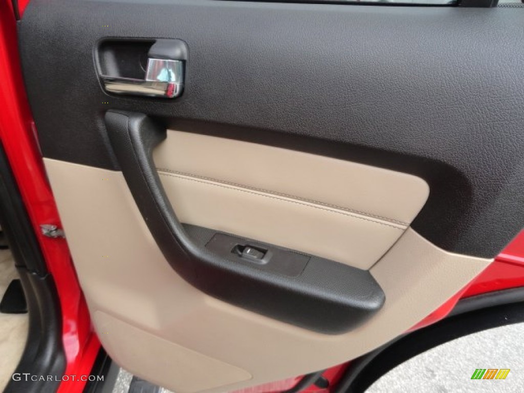 2007 Hummer H3 X Light Cashmere/Ebony Door Panel Photo #82886000