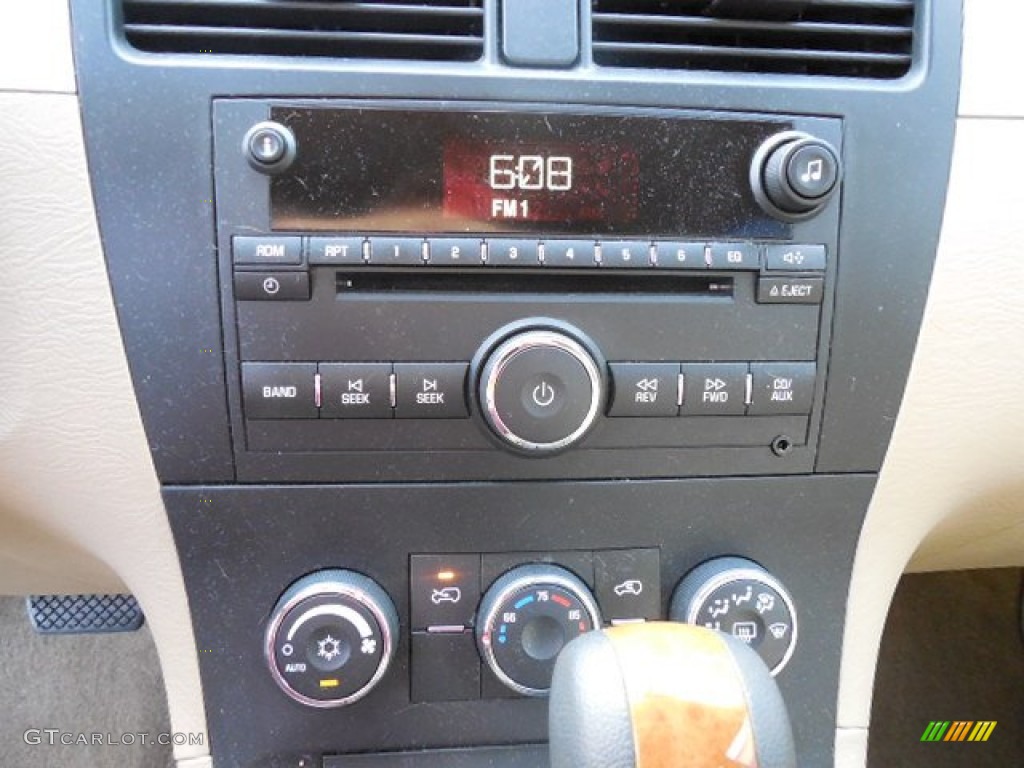 2007 XL7  - Pearl White / Beige photo #11