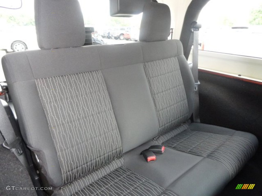 2011 Wrangler Sahara 4x4 - Mango Tango Pearl / Black photo #10