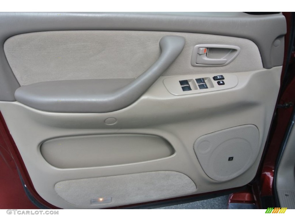2006 Toyota Sequoia SR5 4WD Light Charcoal Door Panel Photo #82890369