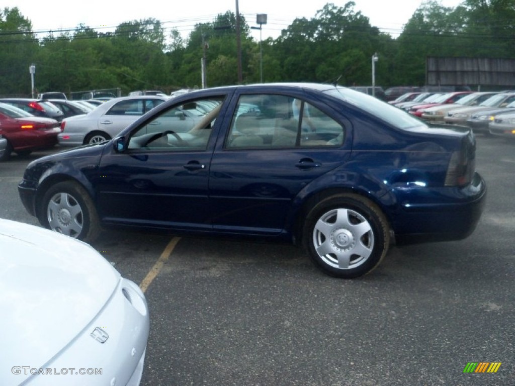 2002 Jetta GLS 1.8T Sedan - Galactic Blue Pearl / Black photo #4