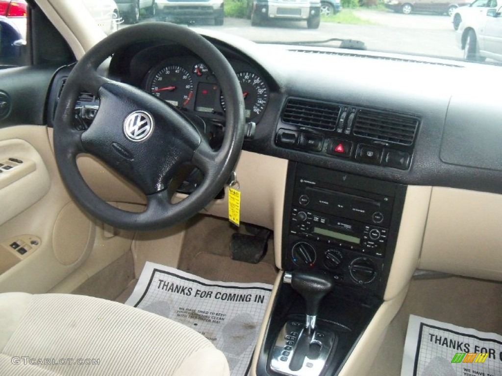 2002 Jetta GLS 1.8T Sedan - Galactic Blue Pearl / Black photo #12