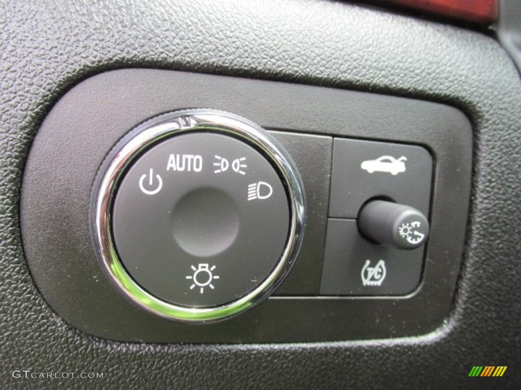 2009 Chevrolet Impala LT Controls Photo #82893413