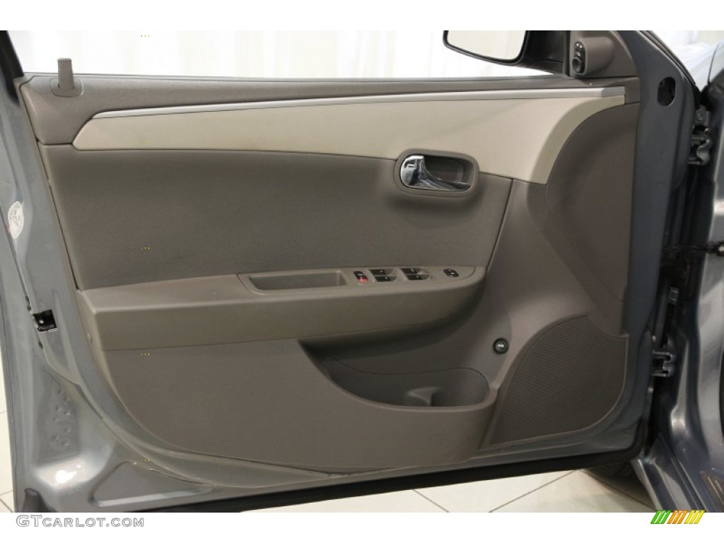 2009 Chevrolet Malibu LS Sedan Titanium Door Panel Photo #82894673