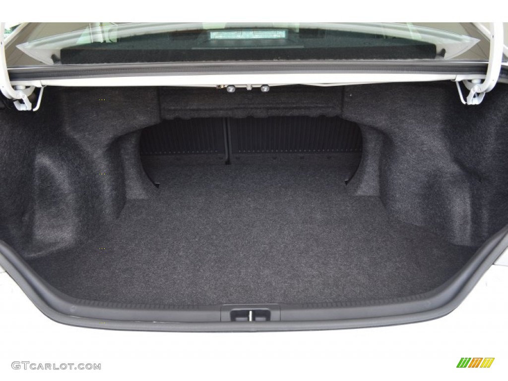 2013 Camry SE V6 - Super White / Black photo #8