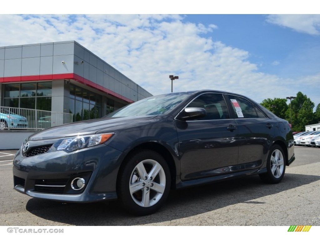 2013 Camry SE - Magnetic Gray Metallic / Black/Ash photo #1