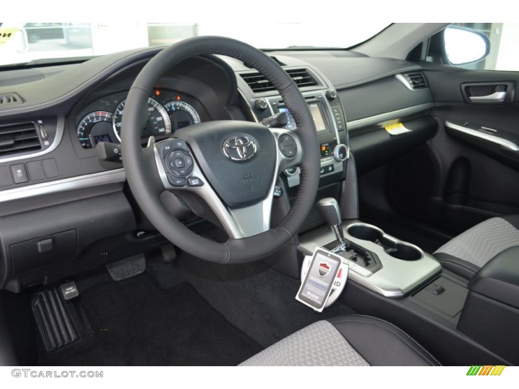 2013 Camry SE - Magnetic Gray Metallic / Black/Ash photo #6