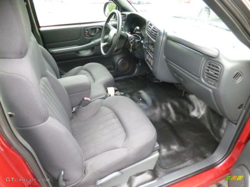 Graphite Interior 2003 Chevrolet S10 Extended Cab Photo #82898699
