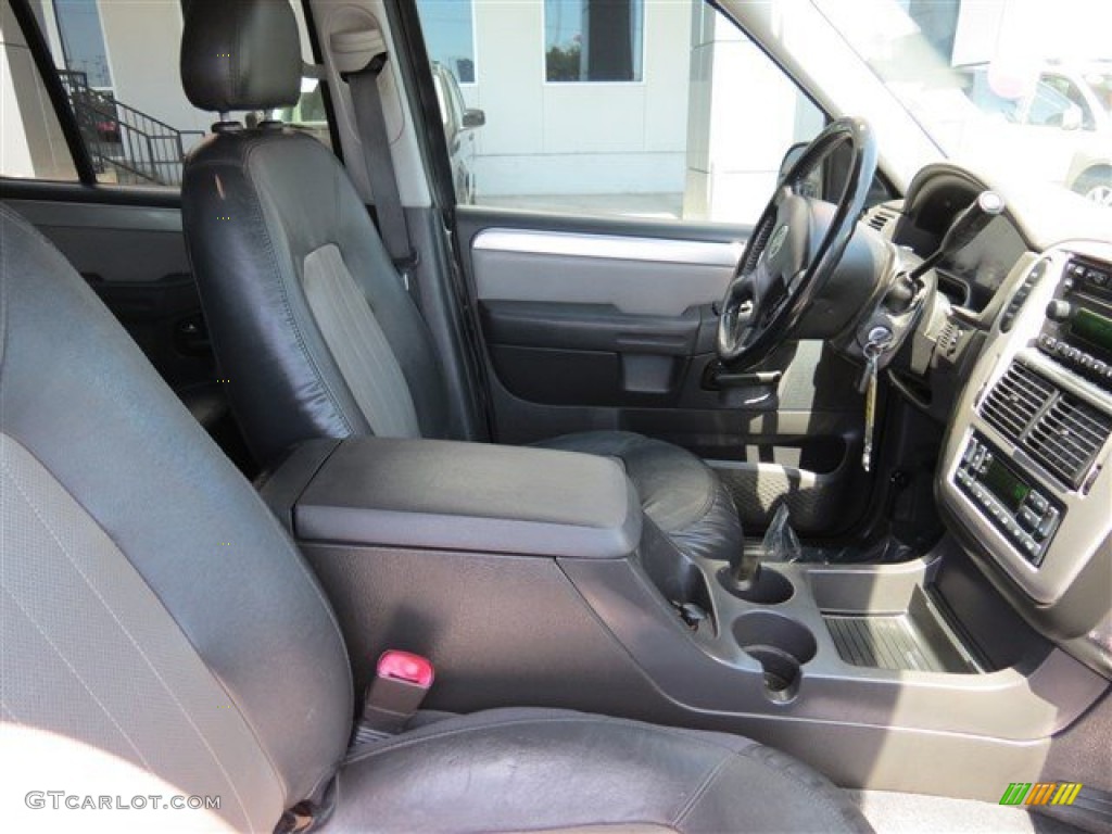 2004 Mountaineer V8 - Black Clearcoat / Midnight Grey photo #13