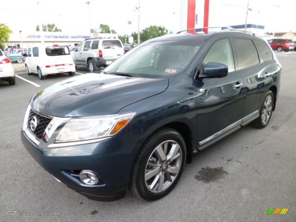 2013 Pathfinder Platinum 4x4 - Arctic Blue Metallic / Charcoal photo #3