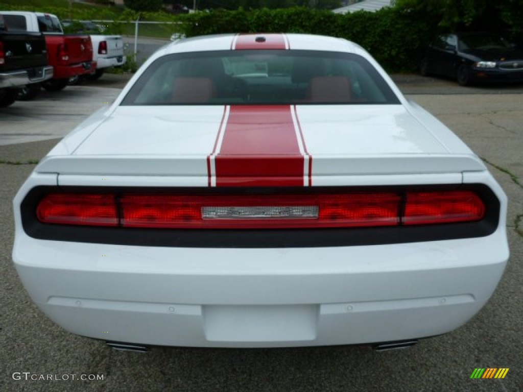 2013 Challenger SXT Plus - Bright White / Radar Red/Dark Slate Gray photo #4