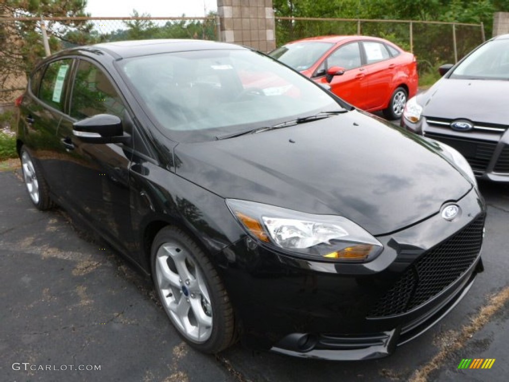 2013 Focus ST Hatchback - Tuxedo Black / ST Smoke Storm Recaro Seats photo #1