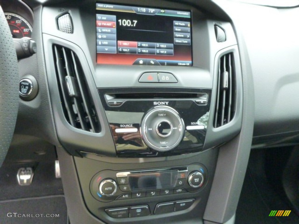 2013 Ford Focus ST Hatchback Controls Photo #82906936
