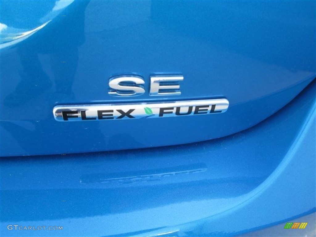 2013 Focus SE Sedan - Blue Candy / Charcoal Black photo #5