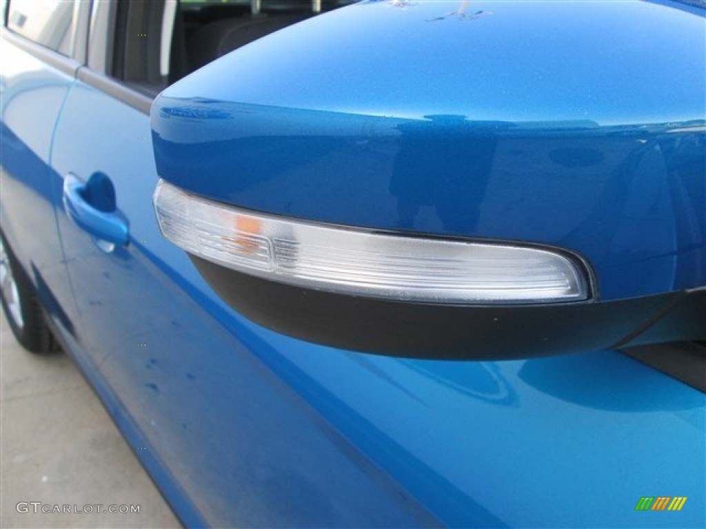 2013 Focus SE Sedan - Blue Candy / Charcoal Black photo #8