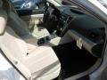 Satin White Pearl - Legacy 2.5i Premium Photo No. 10