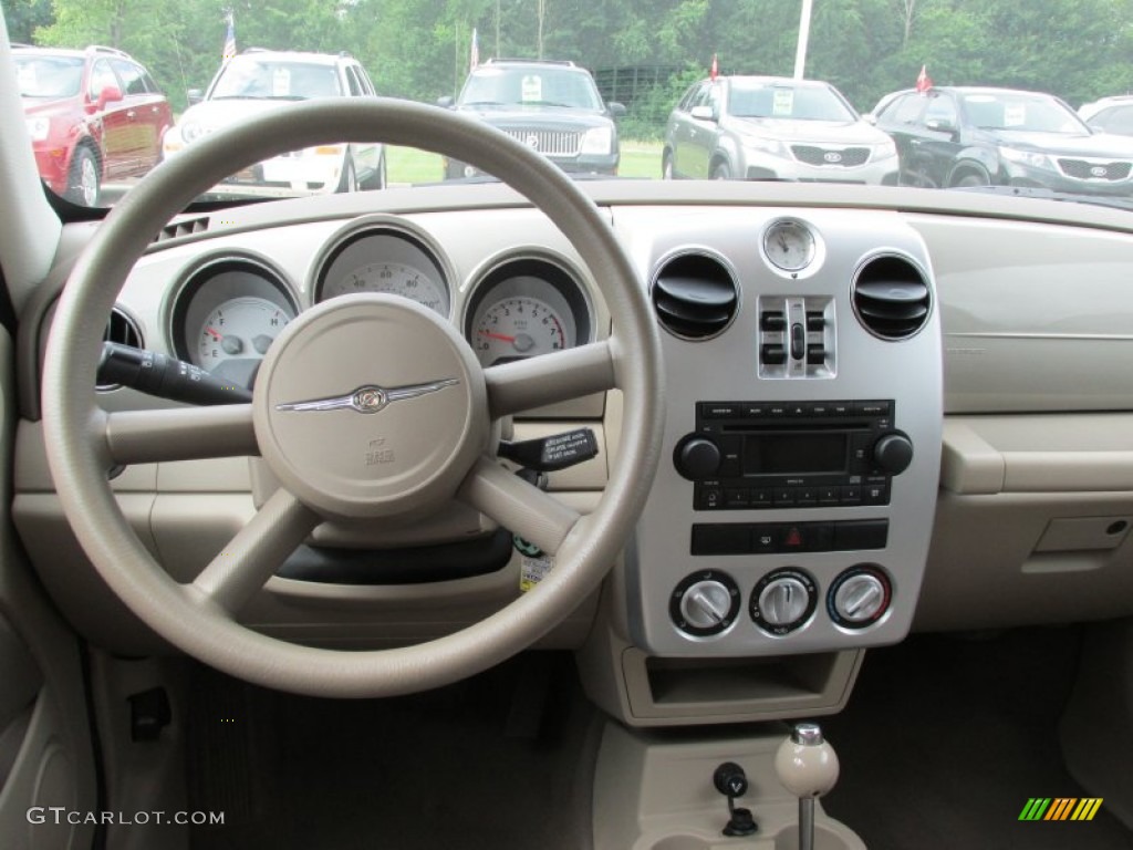 2006 PT Cruiser Touring - Linen Gold Metallic Pearl / Pastel Pebble Beige photo #11