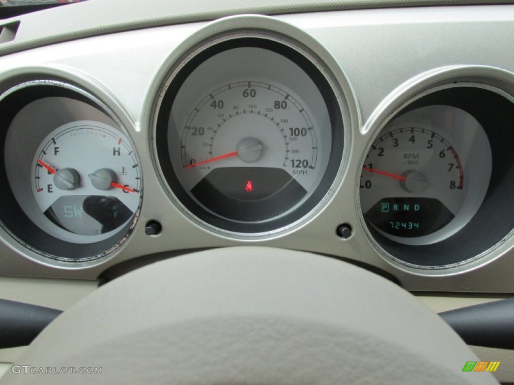 2006 PT Cruiser Touring - Linen Gold Metallic Pearl / Pastel Pebble Beige photo #12
