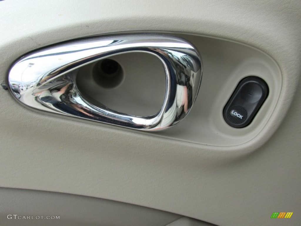 2006 PT Cruiser Touring - Linen Gold Metallic Pearl / Pastel Pebble Beige photo #15