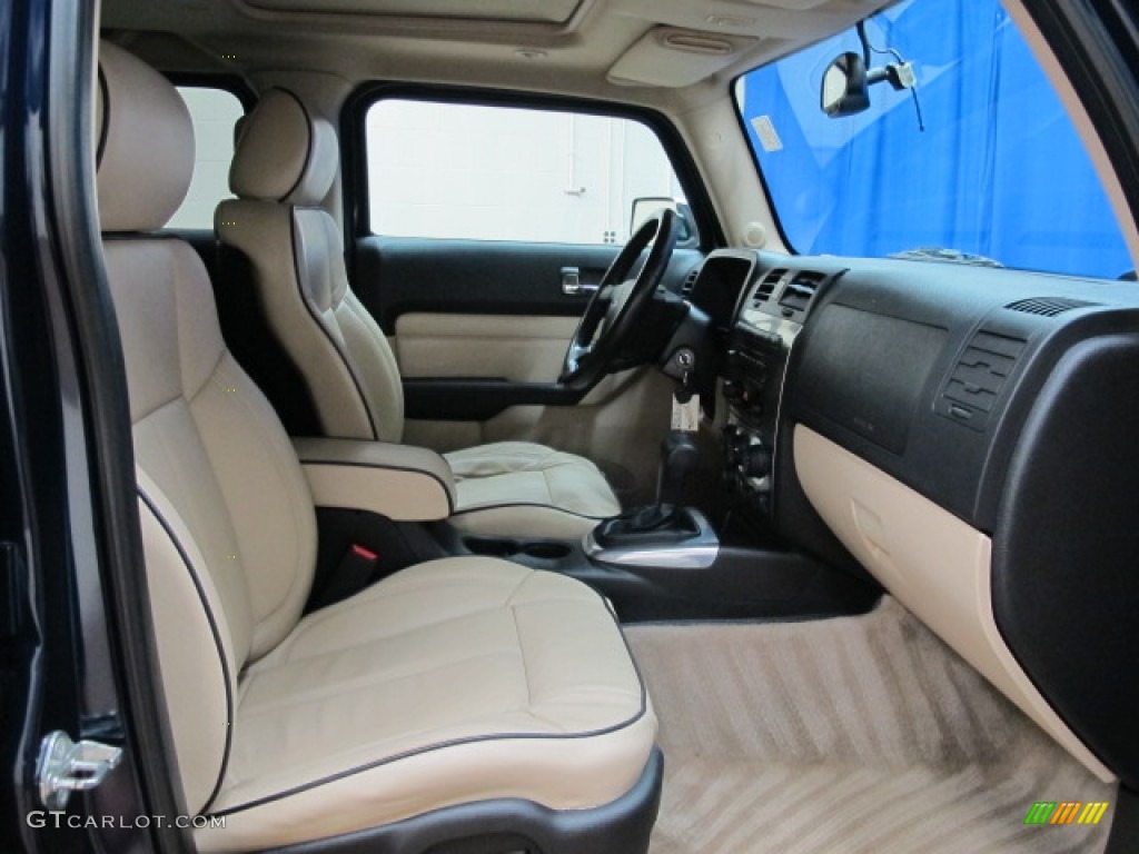 Light Cashmere/Ebony Interior 2007 Hummer H3 Standard H3 Model Photo #82910698
