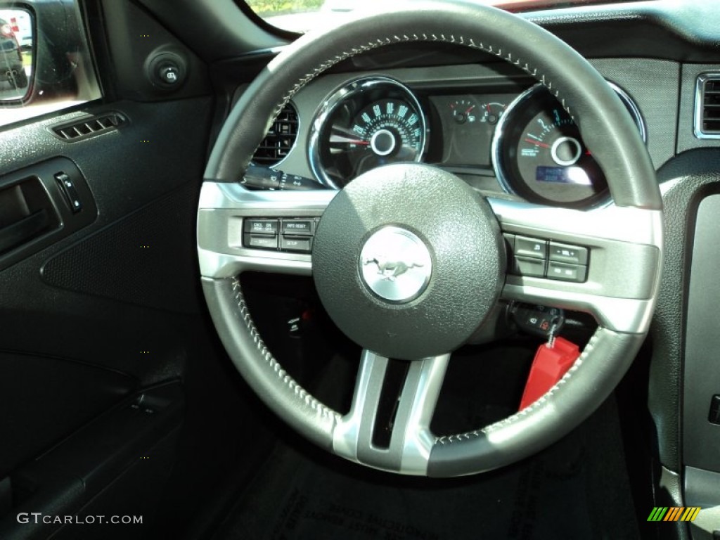 2013 Ford Mustang V6 Coupe Charcoal Black Steering Wheel Photo #82910893