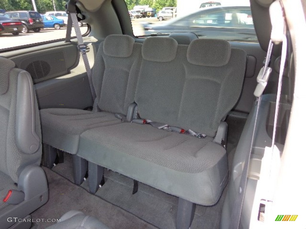 2007 Chrysler Town & Country Touring Rear Seat Photo #82913072