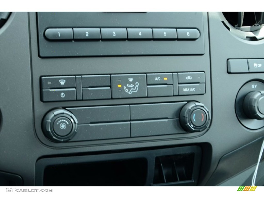 2012 Ford F250 Super Duty XL Crew Cab Chassis Controls Photo #82913831