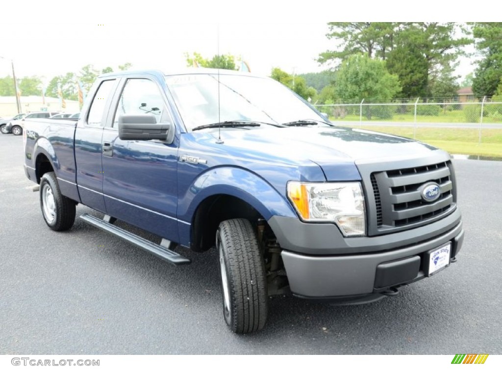 2011 F150 XL SuperCab 4x4 - Dark Blue Pearl Metallic / Steel Gray photo #3