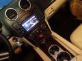 Black - GL 450 4Matic Photo No. 26