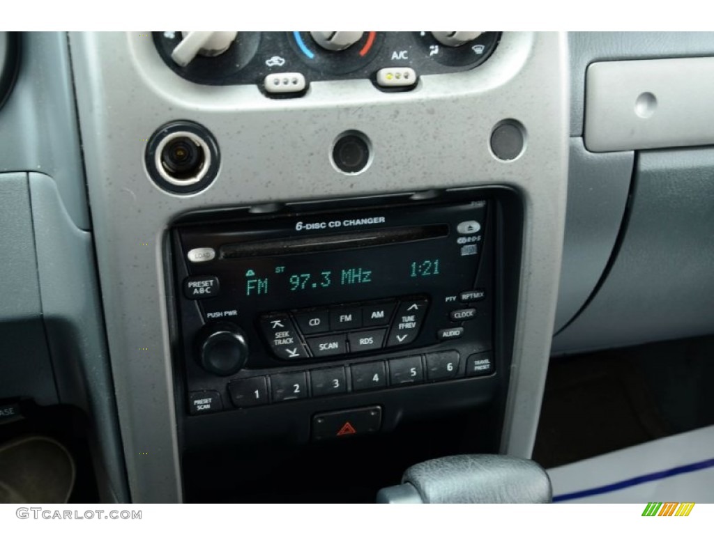2002 Xterra SE V6 - Just Blue Metallic / Gray Celadon photo #24