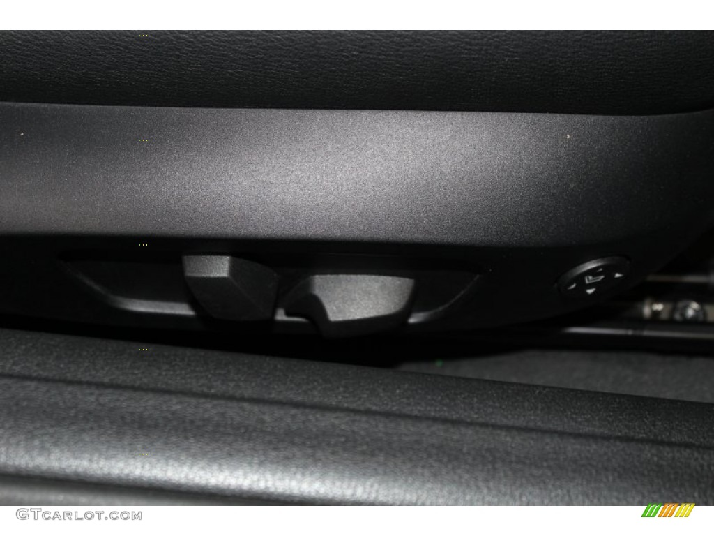 2011 Z4 sDrive30i Roadster - Orion Silver Metallic / Black photo #35