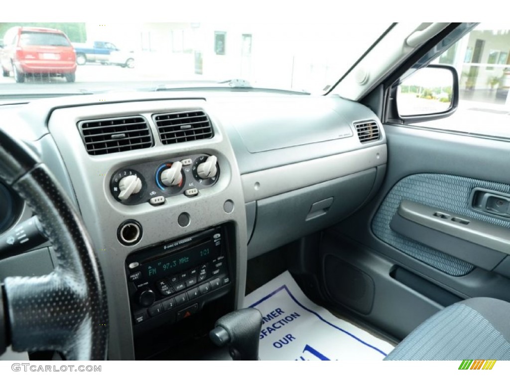 2002 Xterra SE V6 - Just Blue Metallic / Gray Celadon photo #26