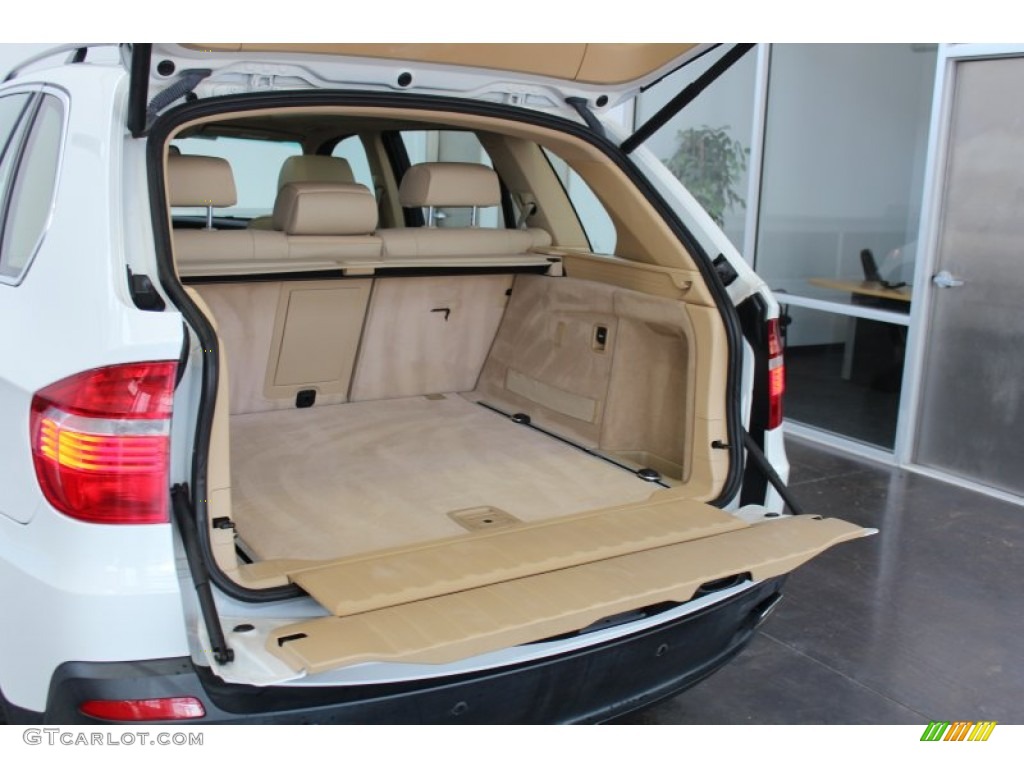 2007 BMW X5 4.8i Trunk Photo #82915456