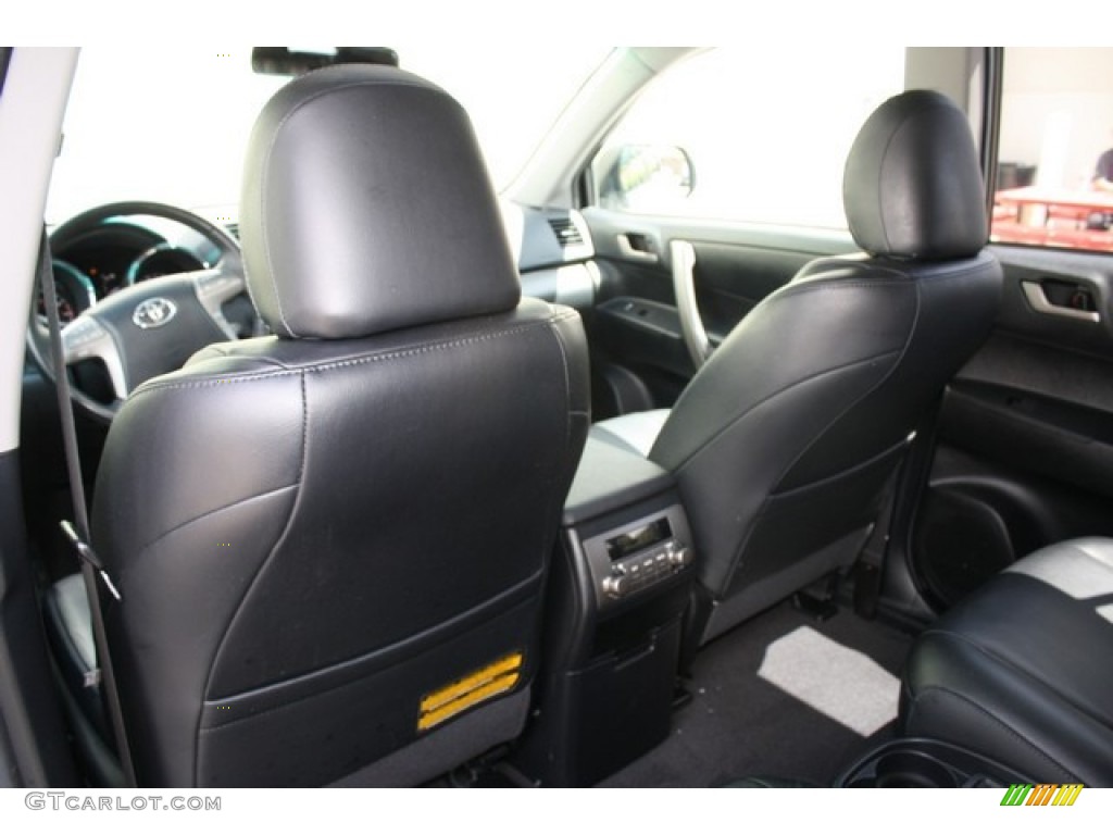 2010 Highlander SE 4WD - Classic Silver Metallic / Black photo #18