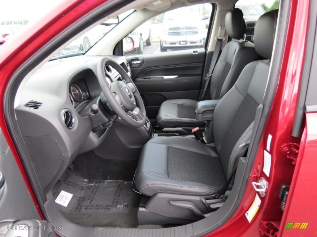 2014 Jeep Compass Latitude Front Seat Photo #82919072