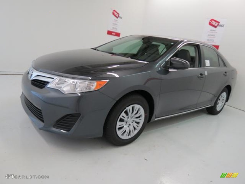 2013 Camry LE - Magnetic Gray Metallic / Ash photo #3
