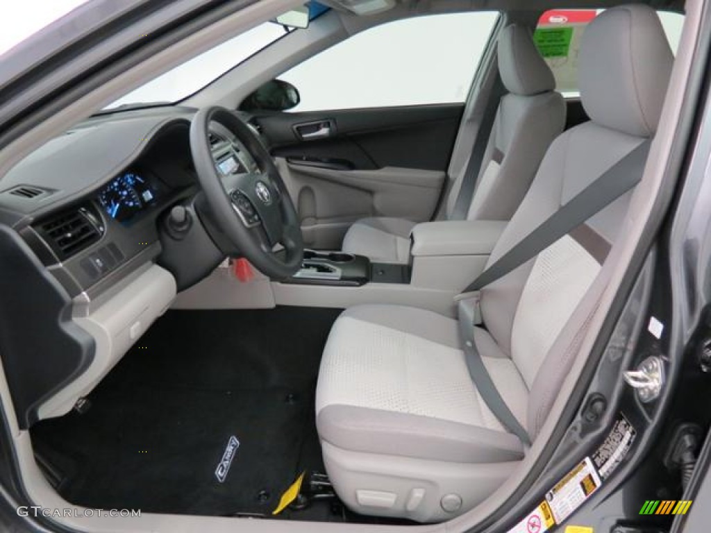 2013 Camry LE - Magnetic Gray Metallic / Ash photo #8