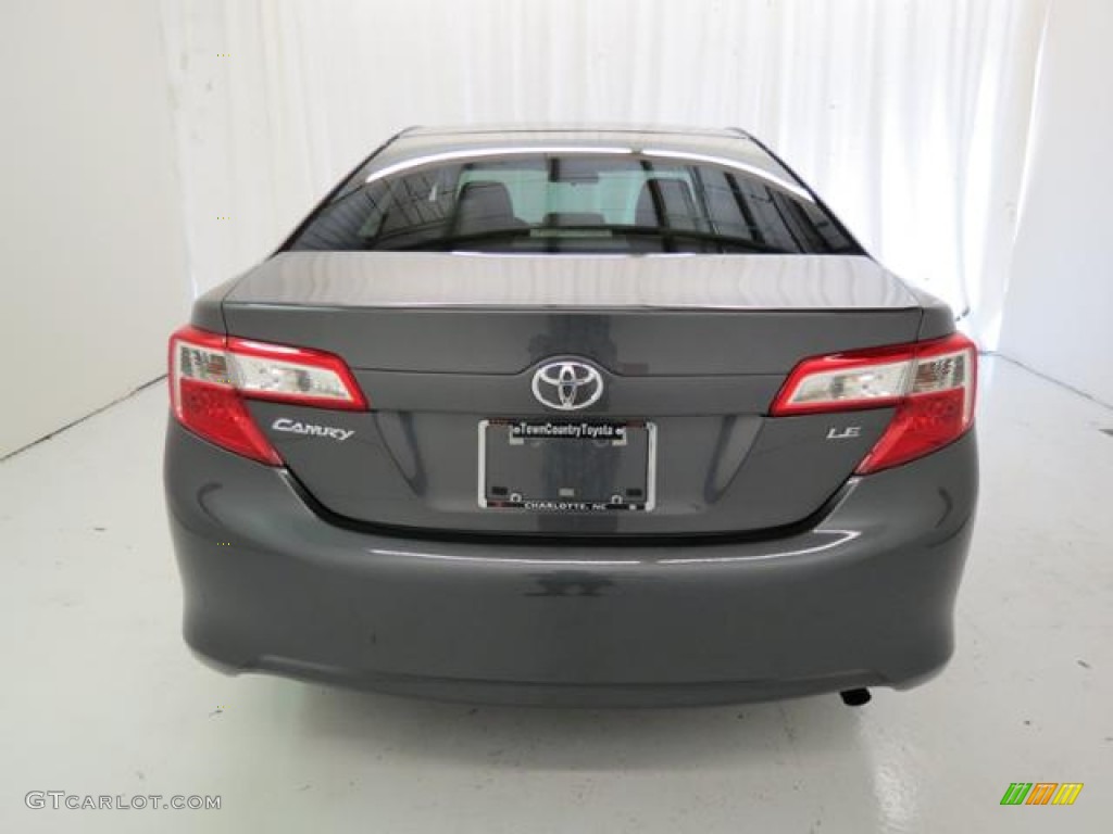 2013 Camry LE - Magnetic Gray Metallic / Ash photo #18