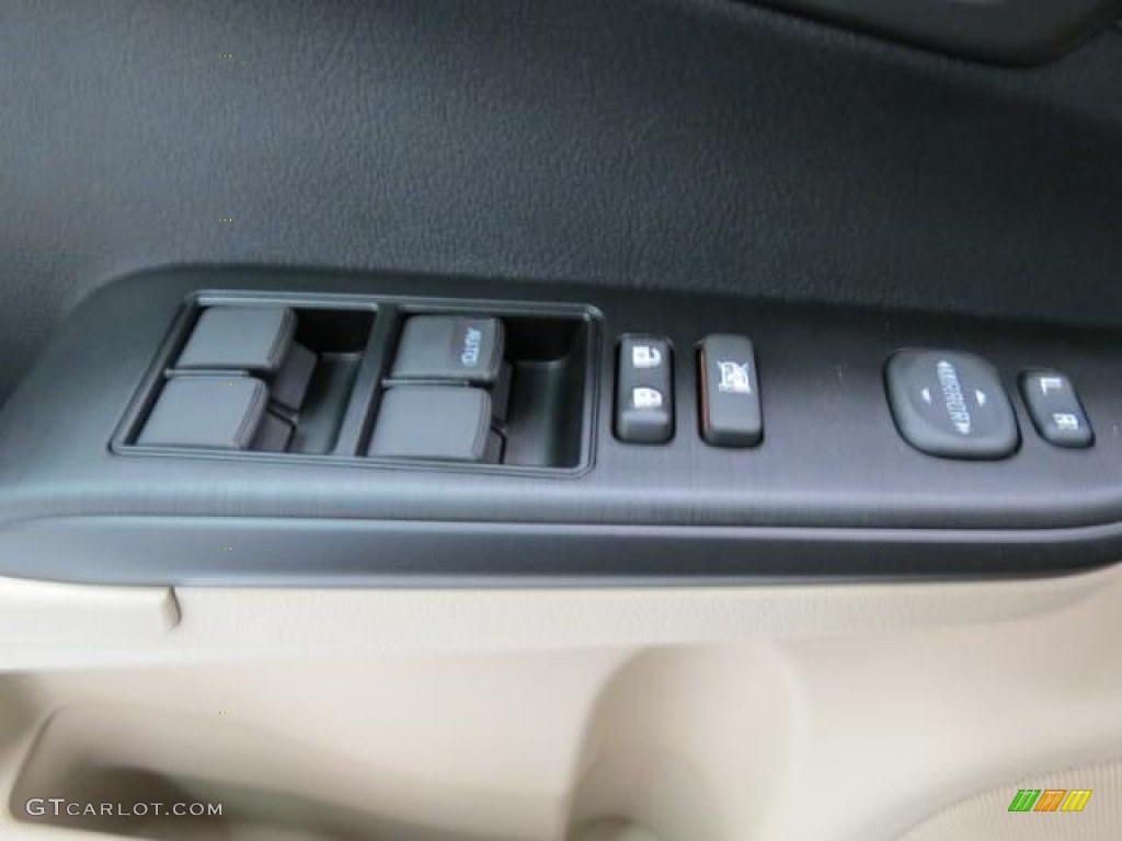 2013 Camry LE - Attitude Black Metallic / Ivory photo #10