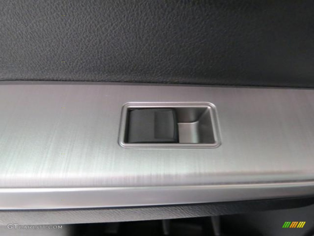 2013 Camry SE - Magnetic Gray Metallic / Black photo #7