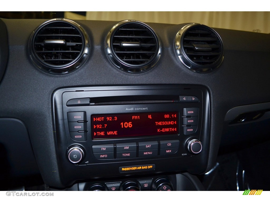 2009 Audi TT 2.0T Coupe Audio System Photos