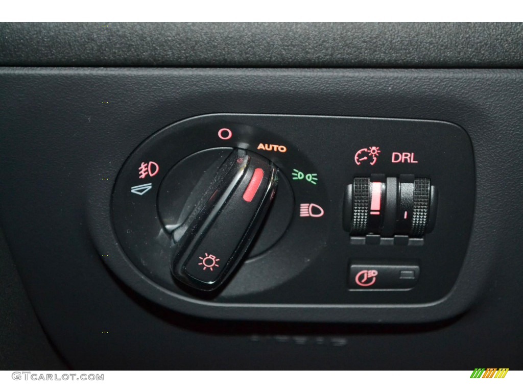 2009 Audi TT 2.0T Coupe Controls Photo #82921496