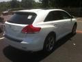Blizzard White Pearl - Venza V6 Photo No. 6