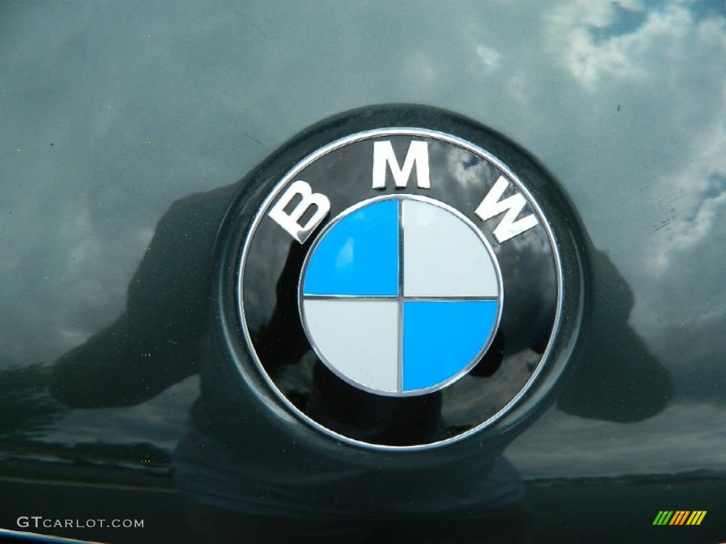 2005 BMW X5 3.0i Marks and Logos Photos