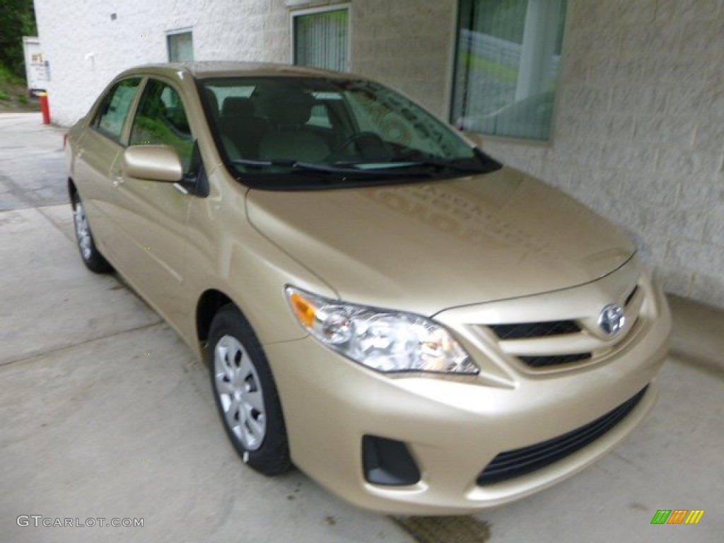 Sandy Beach Metallic 2013 Toyota Corolla L Exterior Photo #82924238