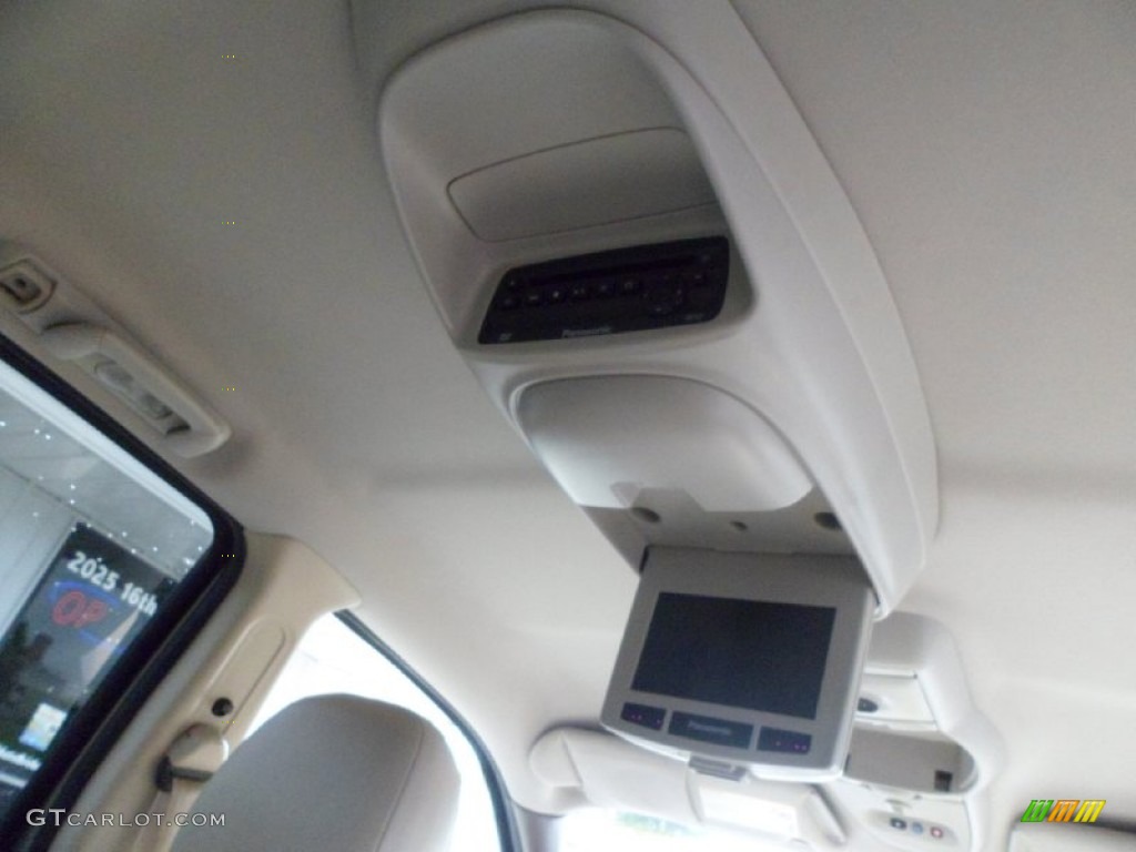 2004 Buick Rendezvous Ultra AWD Entertainment System Photos