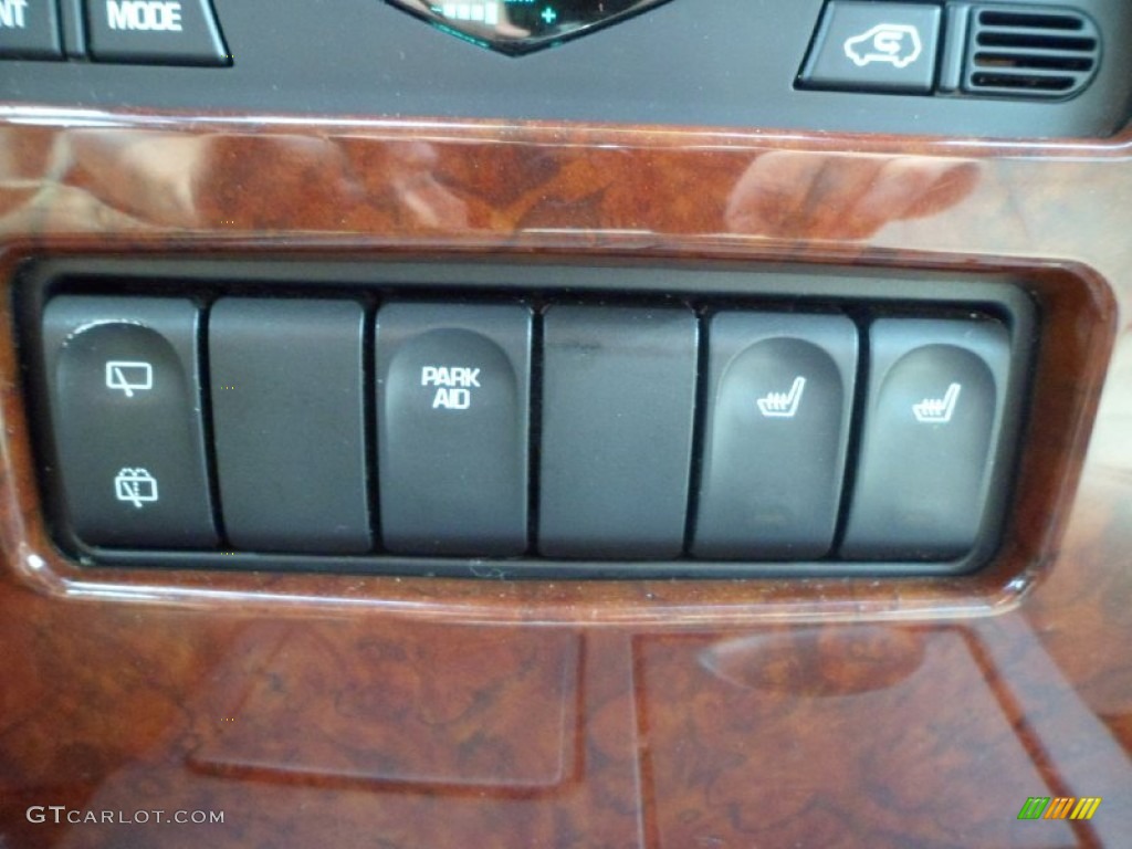 2004 Buick Rendezvous Ultra AWD Controls Photo #82928779